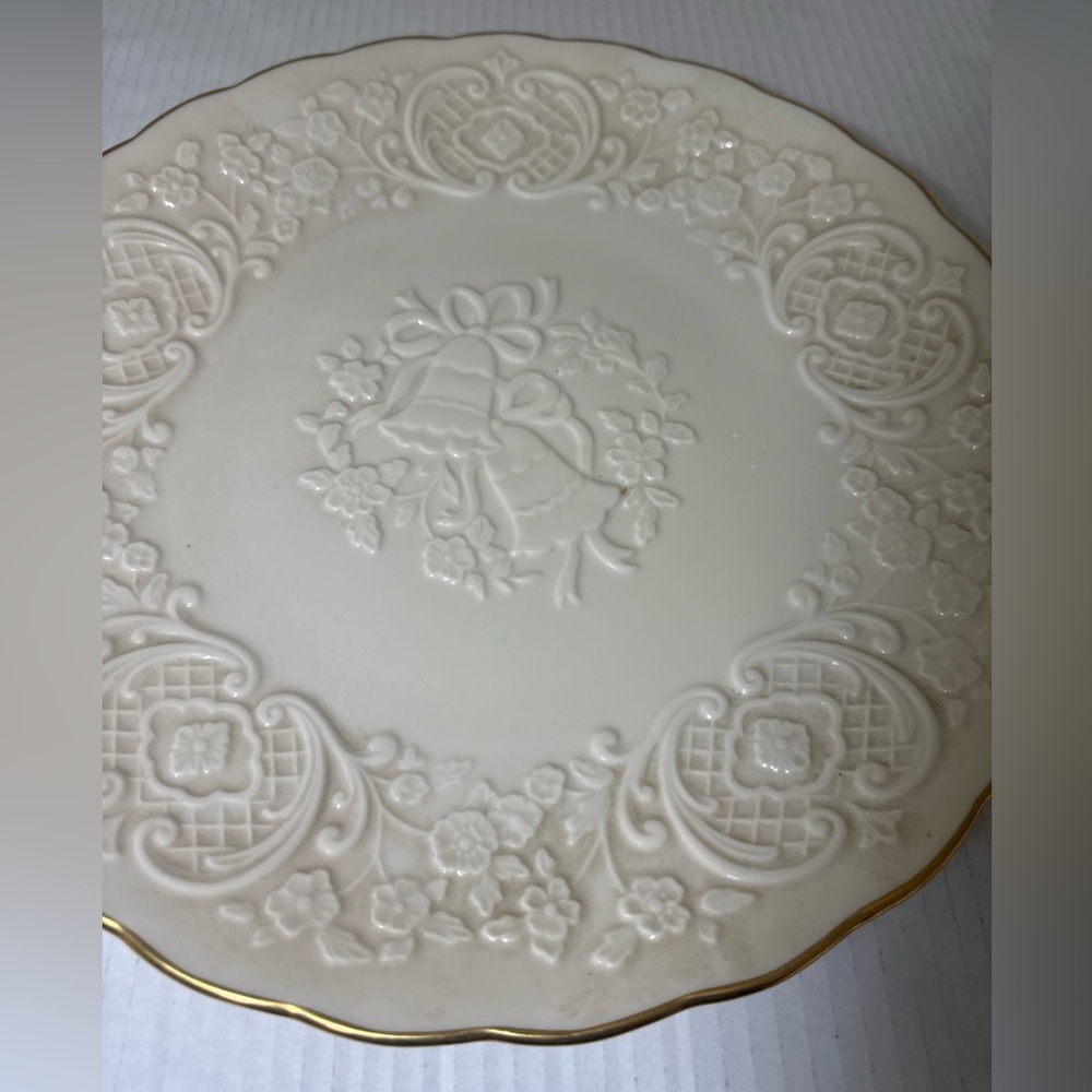 Vintage LENOX China Wedding Promises Collection Plate 12.5 Ivory 24 K Gold Trim - Picture 3 of 5